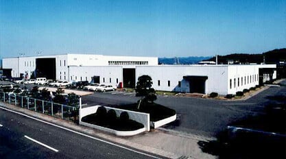 04 Menicon Seki Factory-1